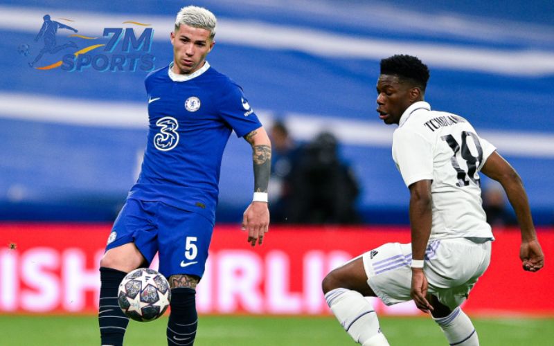 Enzo Fernandez Enzo là mẫu tiền vệ có khả năng kiểm soát bóng tốt
